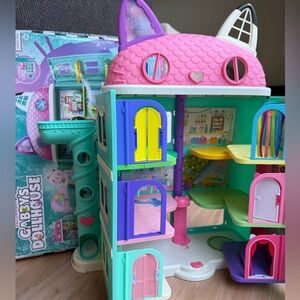 Gabby's Purrrfect Dollhouse + figurines + all add-on rooms included!